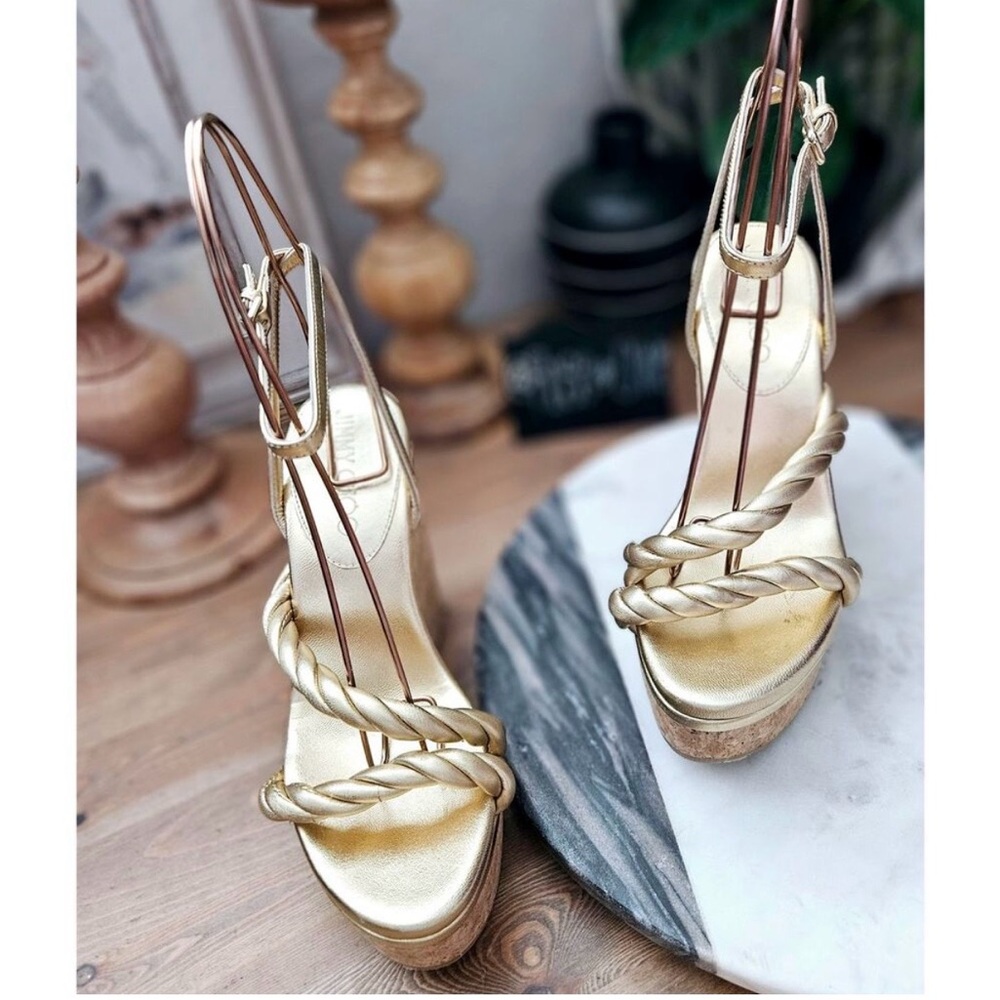 Elegant Gold Platform Sandals
